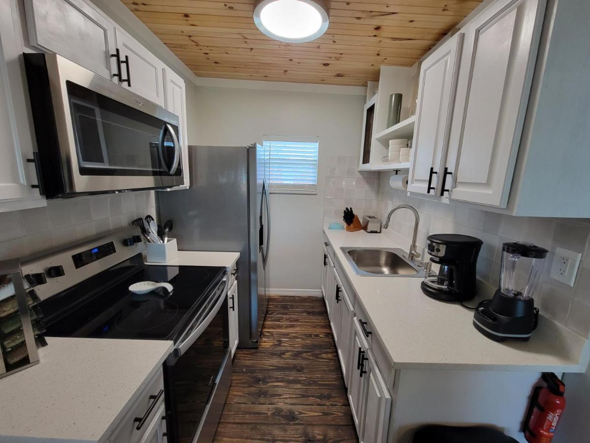 Camp St. Cabanas Unit 3 On Lake Dora タバレス エクステリア 写真